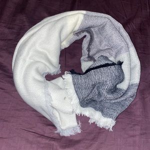 Brand new large scarf